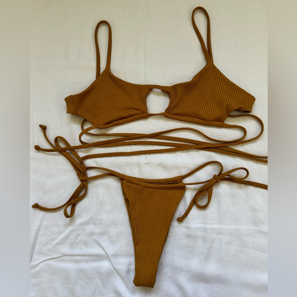 Tai Swim - Tai set in Kona